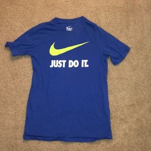 Boys Nike T-shirt
